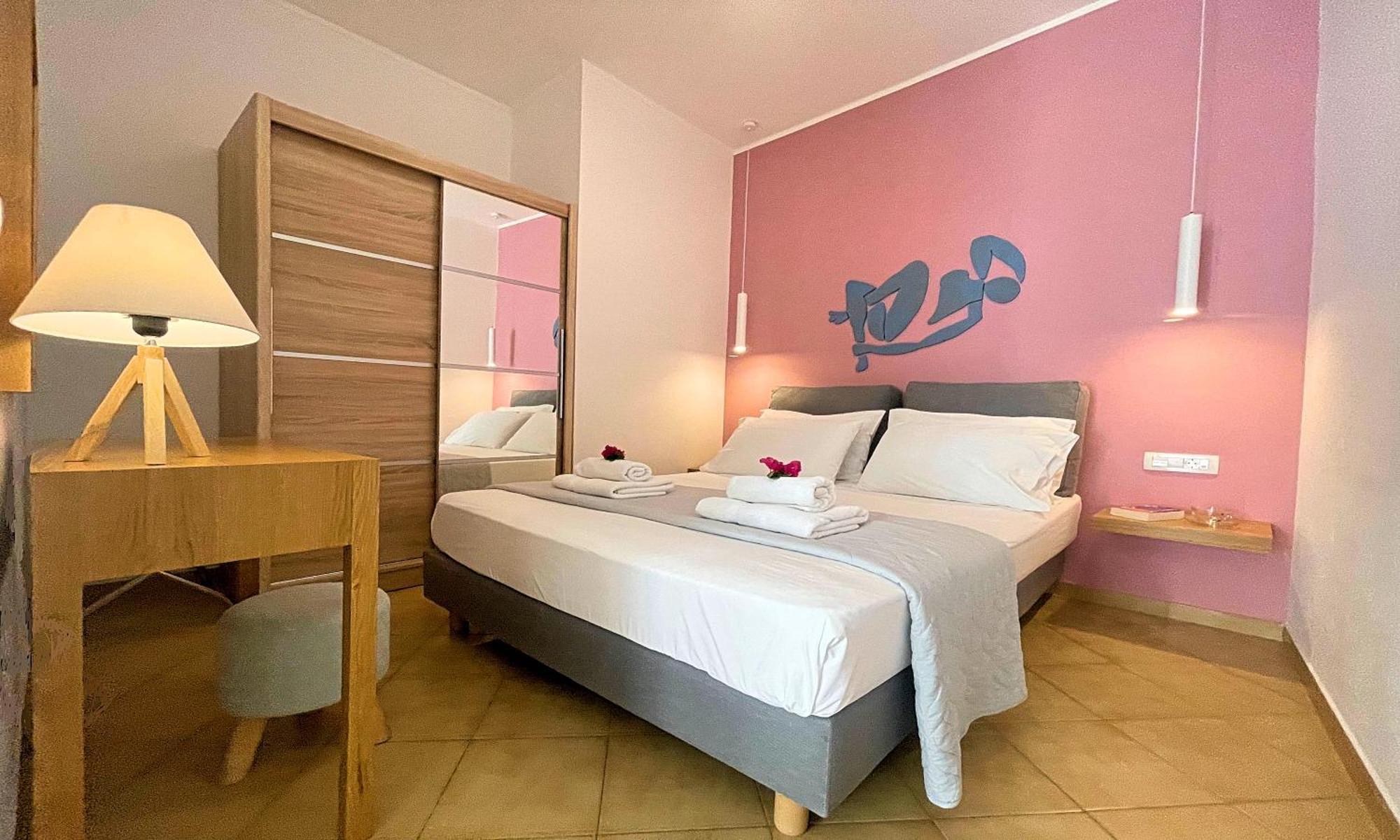 Art Apartment Palaiochora Bagian luar foto